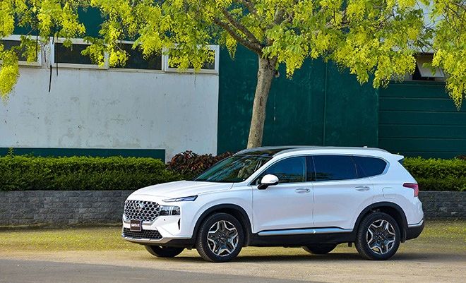 Giá lăn bánh Hyundai Santa Fe đầu tháng 6/2024 rẻ khó cưỡng, át vía Toyota Fortuner và Ford Everest