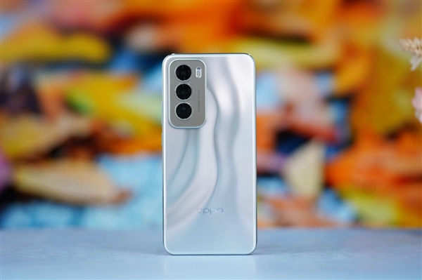 Rò rỉ chuyên gia nhiếp ảnh giá rẻ mới với camera cực khủng, áp đảo iPhone 15, Galaxy A55 5G