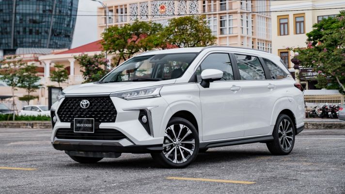 Giá lăn bánh Toyota Veloz Cross giữa tháng 6/2024 đang cực rẻ, dễ khiến Mitsubishi Xpander 'ra rìa'