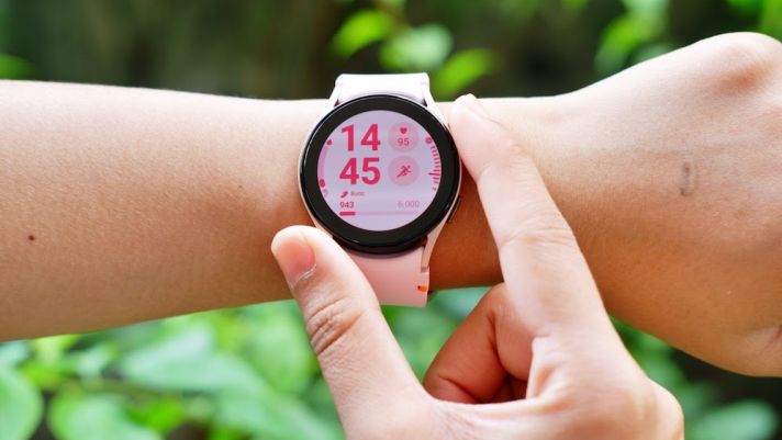 5 Lý do nên lựa chọn Galaxy Watch FE là Smartwatch theo dõi sức khỏe để bạn sống khỏe bật sức trẻ