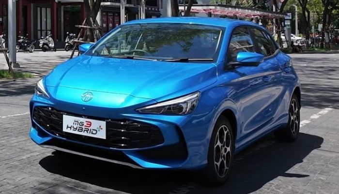 Tin xe hot 20/8: ‘Vua hatchback’ hybrid mới nhận cọc, giá rẻ hơn cả Kia Morning và Hyundai Grand i10