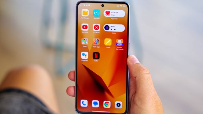 Đây là chiến binh hiệu năng Xiaomi giá giảm liên tùng tục cuối tháng 9, mạnh đối đầu Phone 16 Pro