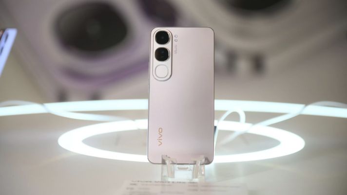 Siêu phẩm vivo tầm trung ra mắt: Thiết kế độc đáo, màn hình lớn như iPhone 15 Pro Max, camera xịn như Galaxy S24