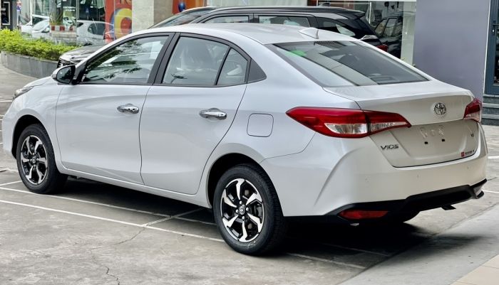 Tin xe hot 6/10: Giá lăn bánh Toyota Vios đang cực rẻ, hạ đo ván Hyundai Accent và Honda City