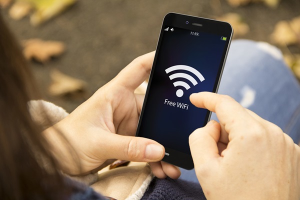 Hiểm họa rình rập khi dùng WiFi công cộng: Người dùng cần né ngay!