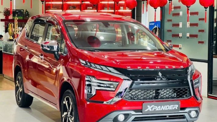 Giá xe Mitsubishi Xpander lăn bánh cuối tháng 10/2024 rẻ không đối thủ, át vía Toyota Veloz Cross