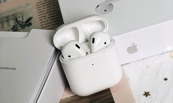 AirPods 2 xuống giá kịch sàn: Giảm gần 2 triệu so với giá gốc, trang bị chip H1 siêu tốc độ