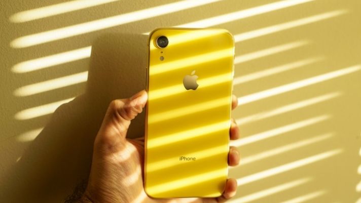 iPhone XR huyền thoại cực mới, bán giá rẻ như cho tháng 11, dùng vẫn ngon lành như iPhone 16