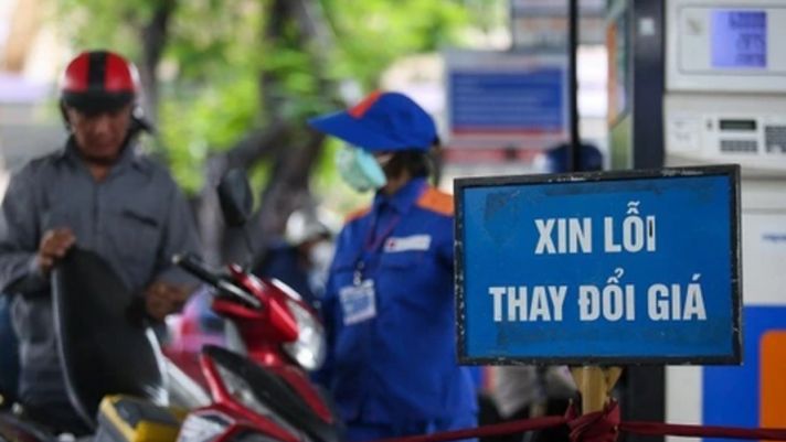 Giá xăng dầu hôm nay 19/11: Bật tăng chóng mặt, RON 95 dự báo giảm sâu