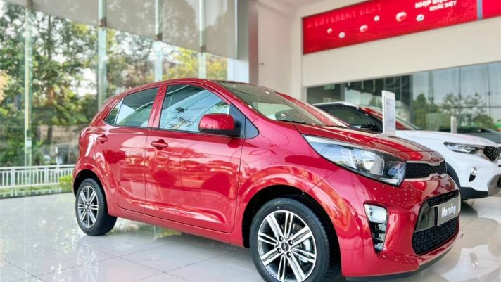 Giá Kia Morning lăn bánh cuối tháng 11/2024 ‘rẻ như cho’, hạ gục Hyundai Grand i10 nhờ ưu đãi khủng