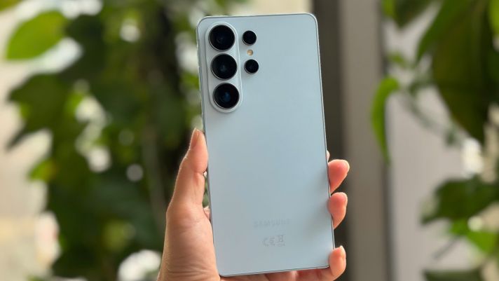 Đánh giá Galaxy S26 Ultra: Khi smartphone trở thành ‘vũ khí tối thượng’ cho dân văn phòng ‘mê việc’