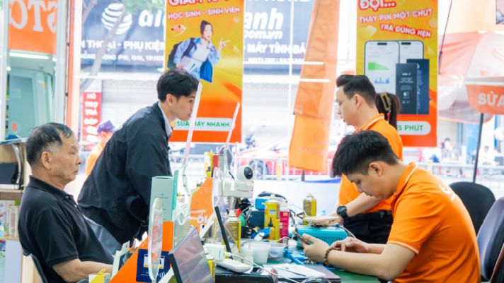 FASTCARE: Khi nào cần thay pin, kiểm tra màn hình trước năm học mới?