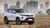 Giá lăn bánh Toyota Fortuner tháng 3/2022: Rẻ hiếm có, khiến Hyundai Santa Fe ‘ngã ngửa’