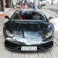 Soi Lamborghini Huracan LP610-4 màu đen độc nhất Việt Nam
