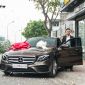 Soái ca Bắc Ninh chi 2,5 tỷ đồng mua Mercedes-Benz E300 AMG tặng vợ nhân ngày 8/3