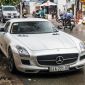 Tóm gọn Mercedes-Benz SLS AMG của ông Đặng Lê Nguyên Vũ khi trên đường về nhà riêng từ Đắk Lắk