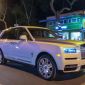Sức hút của Rolls-Royce Cullinan đầu tiên về Việt Nam quá lớn, đi đến đâu chủ nhân cũng 