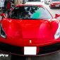 Ferrari 488 Spider màu đỏ nằm showroom hơn 2 năm bất ngờ xuất hiện trên phố Sài Gòn