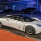 “Thần gió” Pagani Huayra thả dáng trong đêm ở Sài Gòn