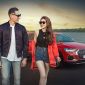 Á hậu Dương Tú Anh thả dáng siêu quyến rũ bên Audi Q3 2020