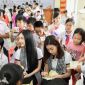 “Hoa hậu nghèo nhất Việt Nam” đồng hành cùng ông Đặng Lê Nguyên Vũ trên xế hộp bạc tỷ