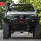 Toyota Fortuner tung bản độ off-road với gầm xe cao gần một mét chỉ dành cho người chân dài