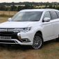 Mitsubishi Outlander giảm sốc gần 150 triệu, khiến Honda CR-V và Mazda CX-5 muốn ‘nghẹt thở’ 