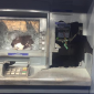 Trừ tài khoản nhưng không nhận được tiền, người đàn ông cầm búa đập ATM