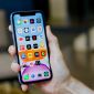 Apple bán iPhone 11 tân trang giá siêu rẻ, người dùng đổ xô đi mua
