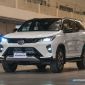 Toyota Fortuner 2022 ra mắt với loạt công nghệ mới, giá bán hấp dẫn khiến Hyundai SantaFe 'e ngại'