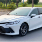 Khách Việt mê mẩn với chiếc Toyota Camry 2022 có giá bán không tưởng khiến Honda Accord ‘giật mình’