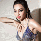 Thùy Tiên mặc đầm xuyên thấu, tự tin khoe vòng 1 khủng và vòng eo phẳng lỳ lấn át Ngọc Trinh, Hà Hồ