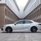 Giá lăn bánh Toyota Camry tháng 6/2022 siêu hấp dẫn, ‘chặt đẹp’ Honda Accord và Mazda6