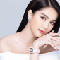 Ngọc Trinh khiến dân tình đỏ mặt khi tự tin khoe trọn vòng 1 cùng đường cong nuột nà ở tuổi 32