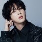 Jin (BTS) ‘công phá’ loạt bảng xếp hạng, hé lộ kỷ lục chưa ai làm được