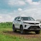 Giá xe Toyota Fortuner lăn bánh tháng 3/2023 cực hấp dẫn, khiến Hyundai Santa Fe ‘không rét mà run’