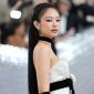 Xuất hiện lần đầu tại Met Gala, Jennie lọt Top sao mặc đẹp nhất, ngang hàng với dàn sao Hollywood