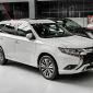 Giá lăn bánh Mitsubishi Outlander cuối tháng 1/2024: Ưu đãi tưng bừng, dồn Mazda CX-5 vào chân tường