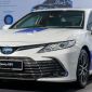 Toyota Camry Hybrid lộ diện trước thềm ra mắt: Thiết kế đẹp mê ly, ‘ăn đứt’ Mazda 6 và Honda Accord