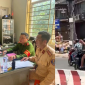Danh tính cô gái mặc yếm, thả 2 tay rồi làm xiếc khi lái xe máy, công an tiết lộ thông tin gây bất ngờ