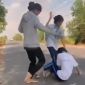 Phẫn nộ clip 1 nữ sinh bị nhóm nữ sinh đánh đập dã man, không thể phản kháng, nhà trường nói gì?