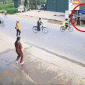 Hy hữu: Làm rõ nguyên nhân người đàn ông đi xe máy lao vào cống thoát nước bên đường tử vong tại chỗ