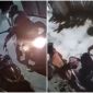 Clip nhóm cướp cầm hung khí rượt đuổi 2 thanh niên đến tận cổng nhà, sững sờ khi thấy 1 vật trong cốp xe 