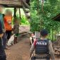 Bí mật rúng động sau vụ bé trai 8 tuổi bị mẹ bỏ rơi, bắt chước tiếng sủa vì sống quá lâu với đàn chó
