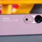 Đây là vivo V40 5G - điện thoại màn cong giá rẻ, pin khủng sạc nhanh đe nẹt Galaxy S25