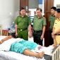 Thanh niên 17 tuổi liều lĩnh tông thẳng vào CSGT khi bị tuýt còi khiến trung tá CSGT phải nhập viện cấp cứu