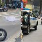 Camera ghi lại cảnh cô gái bị xe tải tông tử vong tại chỗ, tài xế máu lạnh bỏ mặc nạn nhân để trốn