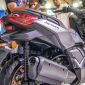 Khiêu chiến Honda SH, Yamaha ra mắt ‘vua xe ga’ 250cc mới cứng với giá rẻ, có đủ ABS 2 kênh và TCS