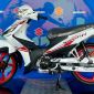 Tin xe máy 1/10: 'Vua xe số' 113cc mới của Suzuki về đại lý giá 35 triệu đồng, khắc chế Honda Future