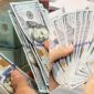 Tỷ giá hôm nay 13/10: USD tăng nóng, chênh lệch giữa ngân hàng và tự do ngày càng rõ
